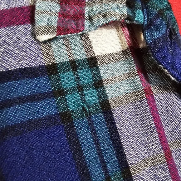 AEO Boyfriend Fit Button Down Flannel - Size SP - Picture 10 of 10